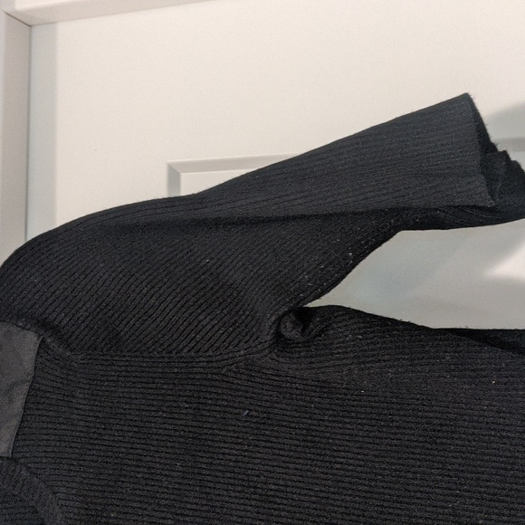 Worthington women's size medium black sweater blouse - Picture 3 of 3